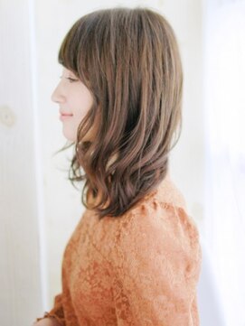 ヘアメイク ナル(hair make nalu) 透け感バングのゆるミックスカール