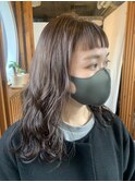 オン眉ロングヘア