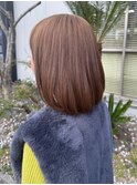 オレンジブラウン　デザインカラー　ミディアムボブ　ストレート