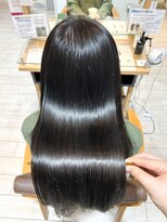 プラグ バイ ネオリーブ(plug by neolive)&nbsp;黒髪×髪質改善 [髪質改善/縮毛矯正/レイヤーカット]韓国A