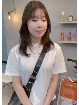 シーン(SCEN) beige brown × layer cut