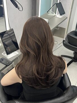 ウルスバイバレット 銀座(Urus by VALETTE) 【韓国】レイヤースタイル、巻き髪編