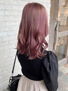 ラパンセ ブルー(LA PENSEE BLEU) 【LA PENSEE】ピンクベージュ　艶髪ハイトーンカラー