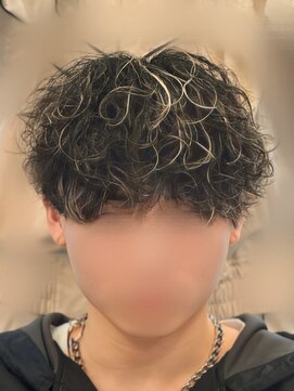 バース バイ ハピネス(BIRTH by happiness) ツイストスパイラルパーマツイストパーマメンズマッシュパーマ