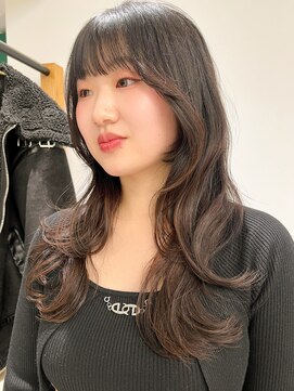 エム(M) 結んでも可愛いロングレイヤーカット前髪あり