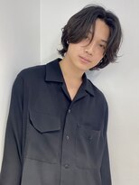 ユーフォリア 渋谷グランデ(Euphoria SHIBUYA GRANDE) ナチュラルパーマ センターパート メンズウルフ MOMO