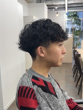 サロンドジョー(salon de joe) メンズカットツイストスパイラルパーマニュアンスパーマショート