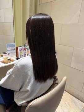 アクセル エルヴェ 佐野店(AXCEL E'LEVER) 縮毛矯正&暗めカラーで艶サラヘア