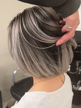 ハーパーズ 渋谷(harpers) ホワイトベージュエアタッチバレイヤージュ×ボブ