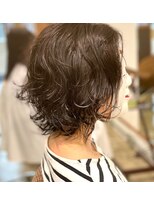 コマ(coma)&nbsp;【coma中野】ウルフパーマ似合わせカットウェーブミディアム