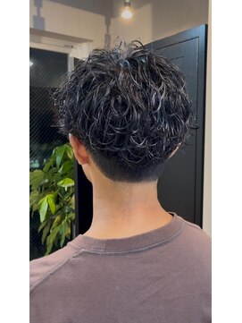 LOE【ロエ】大宮 ニュアンスパーマ/波巻きツイストスパイラル[大宮]