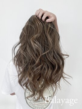 ミザルー(Misirlou) 外国人風バレイヤージュカラー