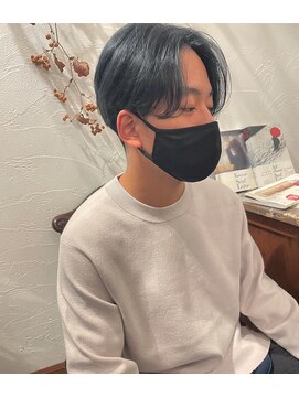 マウロア(MAULOA) ハンサムショート×大人ディープブルー　堀川葵衣