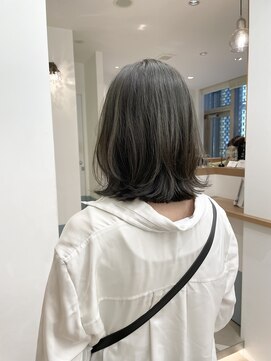 ローネス ギンザ(LONESS ginza) レイヤーボブ/オリーブカラー