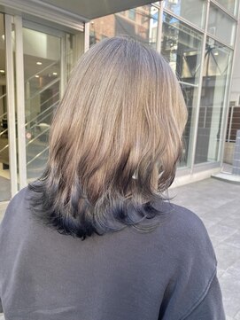 ブリッツ レボ(BLITZ-REVO) あやか流!ミディアムウルフ×裾ブラック