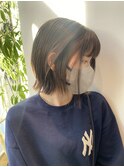 肩上切りっぱなしストレート外ハネボブ前髪カット