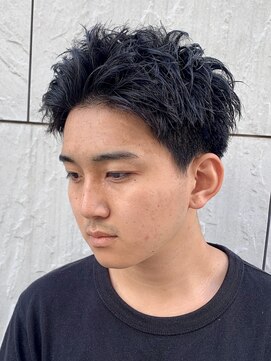 ジーニー 本厚木(Genie) ウルフ/アッシュブラック/カルマパーマ/ベリーショート[本厚木駅