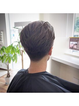 キッテ(KITTE) メンズカット