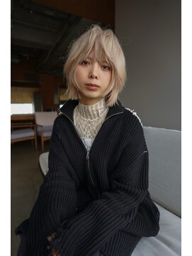 ケシキ 佐賀(keshiki) ショート/ブロンド/レイヤーボブ/柔らかな動き/大人世代/佐賀