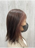 ミディアムヘアー×フェイスフレーミングピンクベージュ