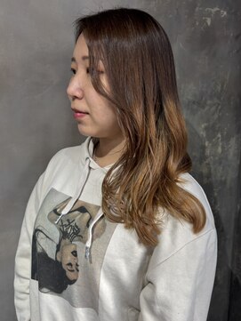 ザ ヘア ディードットログ(The hair D.Log) グラデーションカラーの可愛いミルクティー♪　大和八木