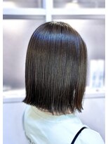 コハク(COHAQ BEAUTY AND RESORT)&nbsp;外はねボブ/ストレートボブ/切りっぱなしボブ/ナチュラルヘア