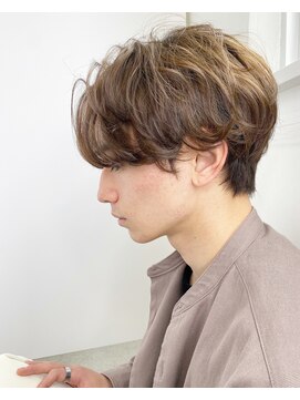 ユノ(juno) 前下がりスリークショート パーマ