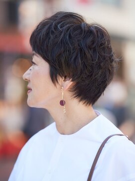 えがお美容室 【えがお美容室】40代50代に人気◎ベージュハイライトショート