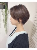 ショートボブ/マロンベージュ/Aライン/かきあげ/前髪［銀座駅］