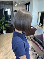 ハーツ(Heart's)&nbsp;白髪ぼかしハイライト大人ショートボブ［髪質改善/脱白髪染め］