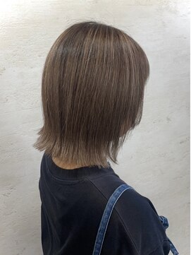 アンジェリカ(Angelica Total Beauty Lifestyle Design) ☆エモージュグレージュカラー顔まわりレイヤー小顔カット