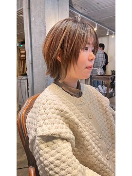 髪質改善と縮毛矯正の専門店 サンティエ(scintiller) 大人綺麗な小顔襟足スッキリショートボブ 30代40代50代