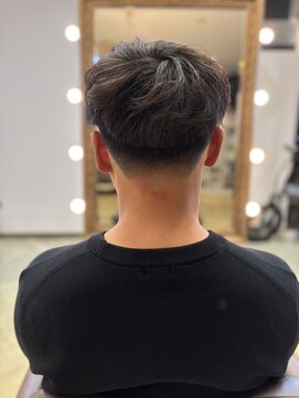 コワファースト 大分(COIFF1RST) 刈り上げスタイル