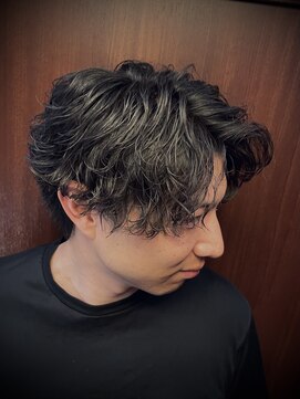 ヒロギンザ 六本木店(HIRO GINZA) 波巻きパーマ センターパート