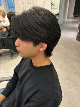 ユーフォリア 渋谷グランデ(Euphoria SHIBUYA GRANDE) 毛流れカット 大人スタイル Syuri