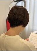 後頭部の丸みが強調された、「グラデーションボブ」