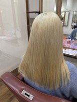 イタクラ 赤道店 (ITAKURA) ホワイトブロンドカラー／トリプルカラー／ホワイトベージュ