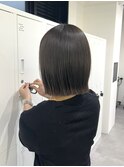 暗髪グレージュヘア/切りっぱなしボブ/ミニボブ