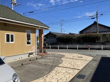 二番街の雰囲気(駐車場4台完備してます!)