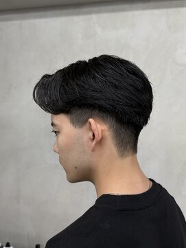 ニコ トウキョウ ロジック(nico TOKYO Logic) メンズセンターパートニュアンスパーマアップバング