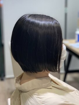三鷹ショートボブくびれショートイルミナカラー顔周りレイヤー