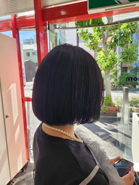 レジェ(LEGE) 切りっぱなしボブ【アッシュカラー/ナチュラルブラック/Ami】