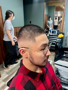 スタンドバーバー 柏(STAND BARBER) リバースセンターパート/ニュアンスウルフ/ダウンバング/柏