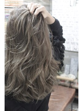 ノーム 横浜(NORM) Norm横浜カーキグレージュ