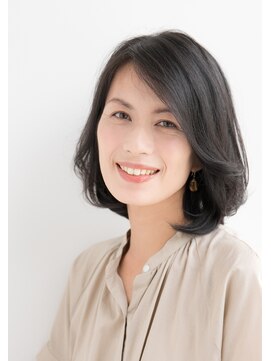 ラフ フロム ガーデン(Laf from GARDEN) 加藤貴大30代40代オススメなふんわりツヤ感ミディアムロブ