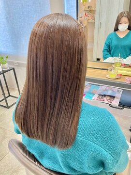 イーズヒュウ(ease HUE.) #イルミナカラー