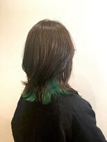 カロンシェリー(CARON cherie) インナーカラー アッシュグリーン レイヤーカット