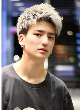 クーエフー(coo et fuu) ハイトーンとベリーショートで春夏イメチェン