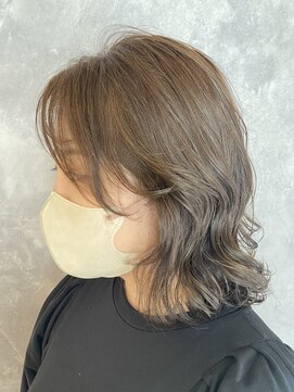 アクストスタイル(axt style) ゆるふわアッシュブラウン