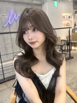 ウェイズ トウキョウ(Ways TOKYO) 柔らかさのあるまろベージュ